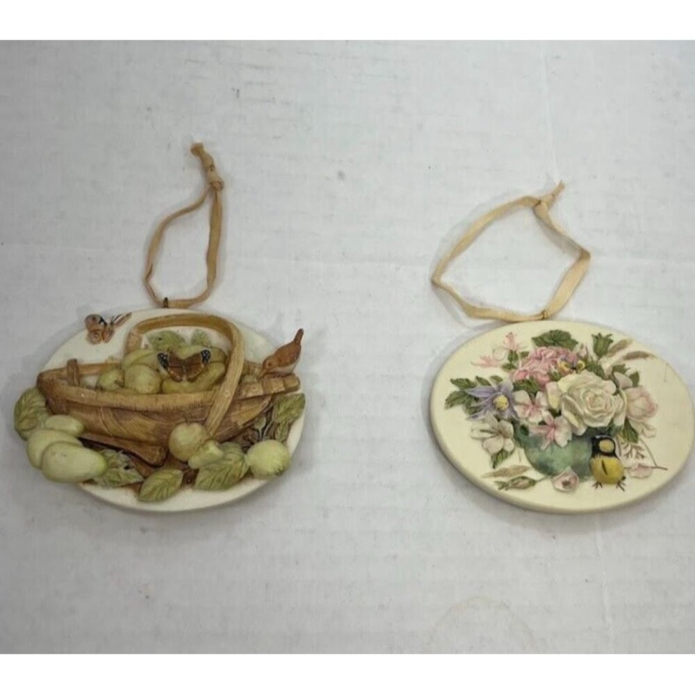 Hallmark Ornament 95' 97" Nature's Sketchbook Backyard Orchard & Garden Bouquet